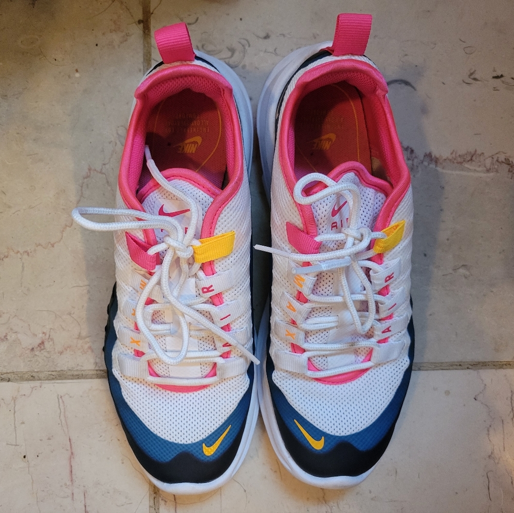 Nike Air Max Axis- white navy pink running shoes